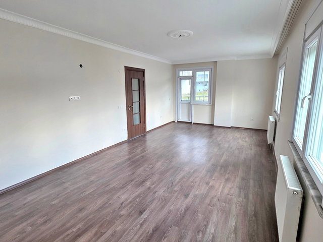 ARNAVUTKÖY NENEHATUN'DA 3+1 M2 AVANAJLI GENİŞ SATILIK DAİRE