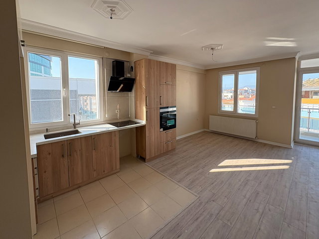 AMERİKAN HASTANESİNE YAKIN MESAFEDE KİRALIK 3+1 DUBLEKS DAİRE