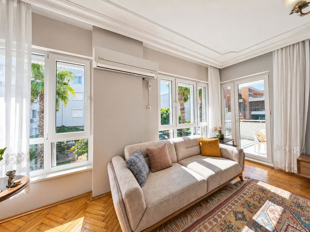 ANTALYA MURATPAŞA YEŞİLBAHÇE' DE 4+1  - 175 M² NET - 3 CEPHELİ - BALKONLU