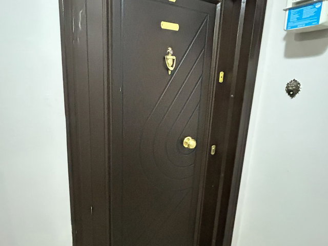 REMAX AREA'DAN ŞEHRİN MERKEZİNDE, HEYKEL'DE,  KIZ LİSESİNE YAKIN KIRALIK 3+1 DAIRE