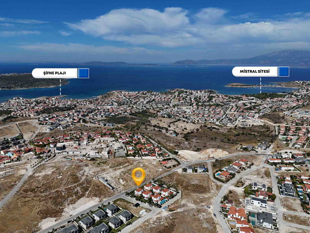 ÇEŞME REİSDERE’DE 406 M² ARSADA ÖZEL HAVUZLU 4+1 VİLLA