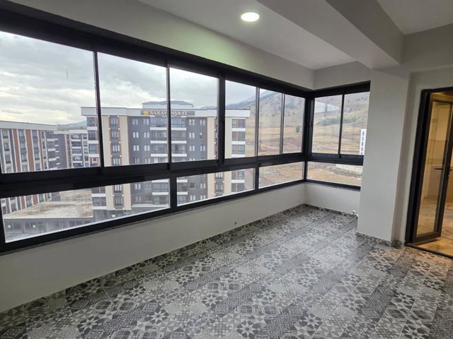 REMAX İLKE'DEN YILDIZKENT'TE 3+1 KİRALIK DAİRE
