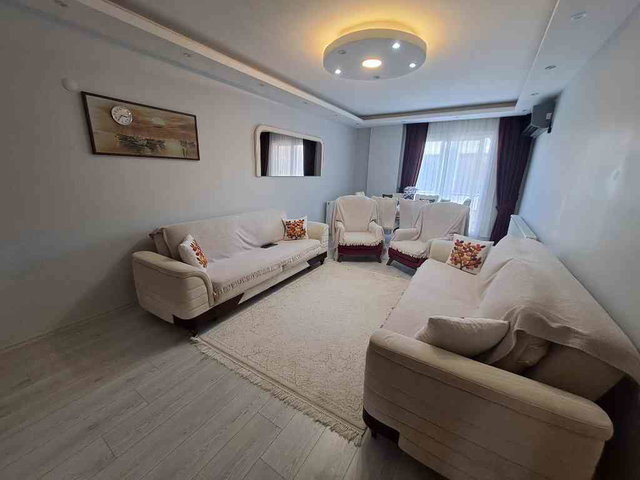 SEFERİHİSAR MERKEZDE SATILIK 3+1 DOĞALGAZLI TERASLI DUBLEX DAİRE