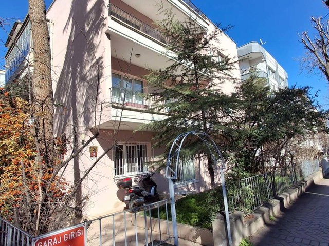 BAHÇELİEVLERDE KAÇIRILMAYACAK 4+1 SATILIK DAİRE