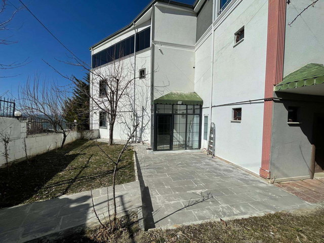 SATILIK FOURLEX VİLLA VAN / EDREMİT/YENİMAHALLE GÖL MANZARALI