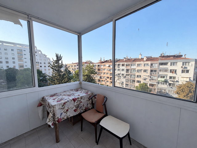 BASIN SITESI’NDE METROYA 1 DAKİKA ÇIFT CEPHELI  120 M² NET 3+1