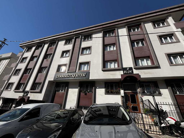 EMNİYETTEPE ÇEMBERLİTAŞ SİTESİ EŞYALI KİRALIK 2+1 DAİRE