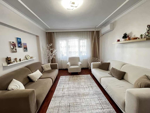 EMNİYETTEPE ÇEMBERLİTAŞ SİTESİ EŞYALI KİRALIK 2+1 DAİRE