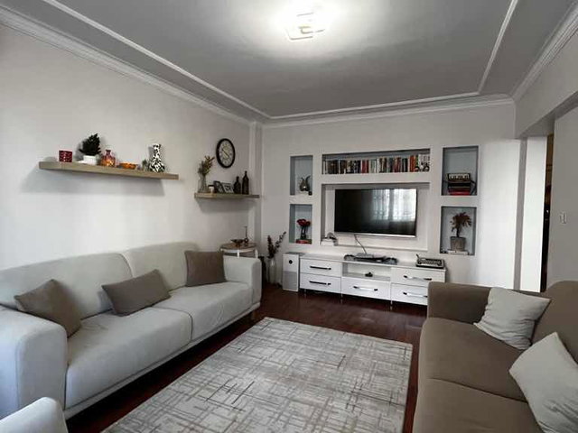EMNİYETTEPE ÇEMBERLİTAŞ SİTESİ EŞYALI KİRALIK 2+1 DAİRE