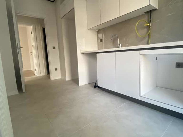 KARTAL HÜRRİYET MAHALLESİ KİRALIK 2+1 DAİRE