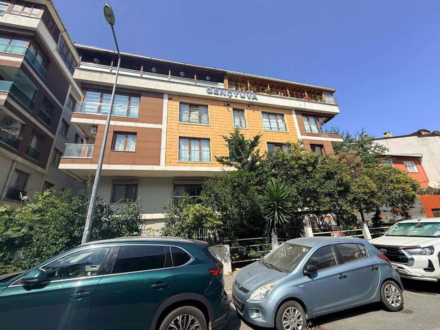 ŞİŞLİ HALİL RIFAT PAŞA’DA  BAHÇE KULLANIMLI 2+1