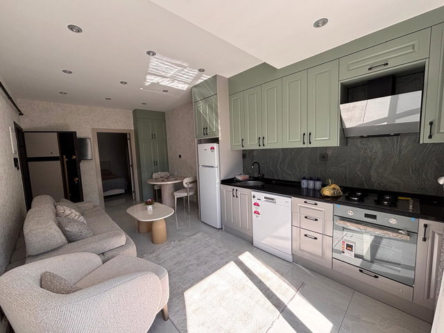 REMAX MODEL DEN SİTELER MAHALLESİ NDE PARK CEPHELİ, FULL EŞYALI SATILIK 1+1 APART