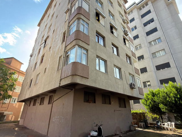 ATAŞEHİR İÇERENKÖY’DE 3+1 7. KAT 120 M2 SATILIK