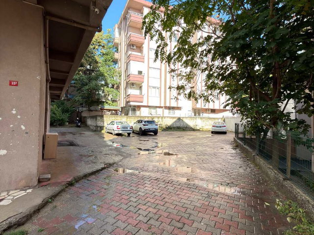 ATAŞEHİR İÇERENKÖY’DE 3+1 7. KAT 120 M2 SATILIK