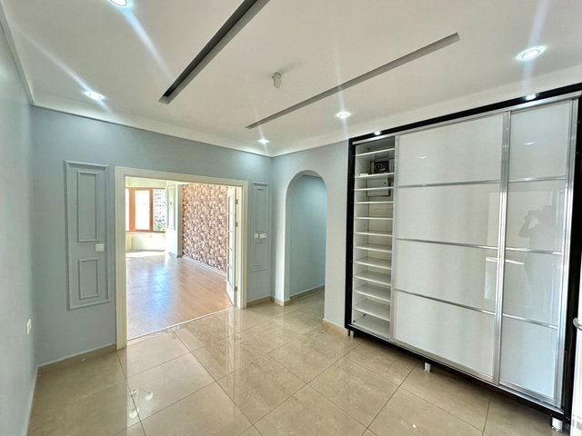 KAYSERİ ERCİYESEVLER’DE 4+1 | 225 M² NET | 3 CEPHELİ | BALKONLU | MERKEZİ ISITMALI KİRALIK DAİRE
