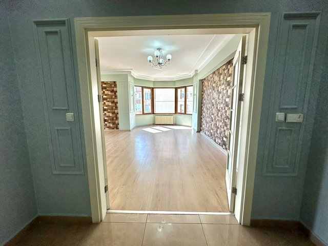 KAYSERİ ERCİYESEVLER’DE 4+1 | 225 M² NET | 3 CEPHELİ | BALKONLU | MERKEZİ ISITMALI KİRALIK DAİRE