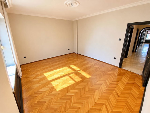 FENERYOLU'NUN KALBİNDE | KATTA TEK 130M² NET FERAH KİRALIK DAİRE