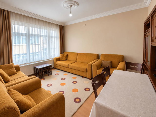 ÜSKÜDAR BAĞLARBAŞI'NDA METROYA 200 M. SATILIK 2+1 DAİRE