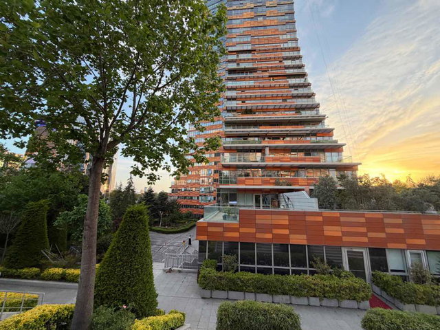 VARYAP MERİDİAN ATAŞEHİR’DE GÜNEY CEPHE 23. KAT 3+1 | 160 M² | KREDİYE UYGUN
