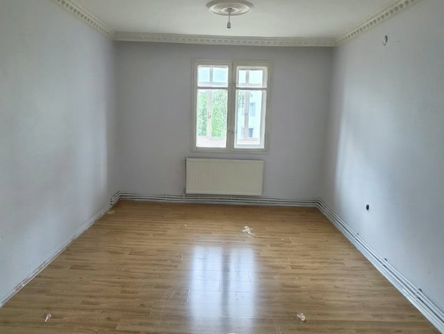 REMAX İLKE'DEN YENİŞEHİR'DE 3+1 KİRALIK DAİRE