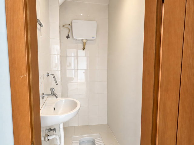 MUHITTIN MAHALLESINDE MERKEZI KONUMDA SATILIK 3+1 DAIRE