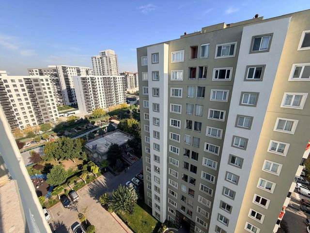 REMAX LAVANDA ÇORLUPARK SİTESİNDE YENİLENMİŞ 2+1 KİRALIK DAİRE