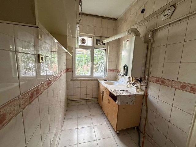 GAZİ MAHALLESİNDE YEŞİLLİKLER İÇERİSİNDE ULAŞIMA YAKIN 2+1 KIRALIK
