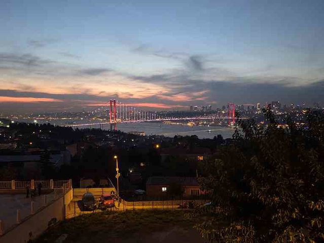 REMAX ASHİLL ÜSKÜDAR DA PANORAMİK BOĞAZ MANZARALI 3+1 SATILIK DAİRE
