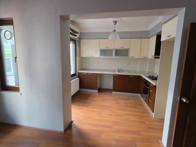 BİGA SAKARYA MAH. ÇARŞI MERKEZİNDE FERAH 2+2 KİRALIK DAİRE-BÜRO-OFIS | BALKONLU