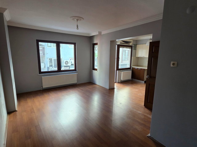 BİGA SAKARYA MAH. ÇARŞI MERKEZİNDE FERAH 2+2 KİRALIK DAİRE-BÜRO-OFIS | BALKONLU