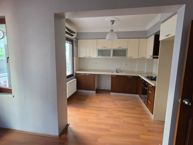 BİGA SAKARYA MAH. ÇARŞI MERKEZİNDE FERAH 2+2 KİRALIK DAİRE-BÜRO-OFIS | BALKONLU