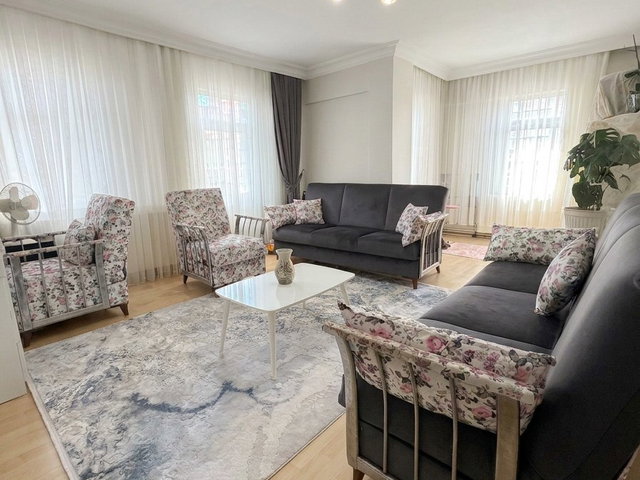 EYÜP AKŞEMSETTIN MAH. 2+1 | 80 M² NET | BALKONLU | DOĞALGAZ KOMBİLİ | KAT MÜLKİYETLİ TAPULU
