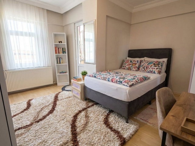 EYÜP AKŞEMSETTIN MAH. 2+1 | 80 M² NET | BALKONLU | DOĞALGAZ KOMBİLİ | KAT MÜLKİYETLİ TAPULU