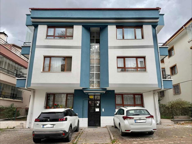 ÇANKAYA OSMAN TEMİZ’DE FULL YAPILI BAHÇE KULLANIMLI SATILIK 3+1 DAİRE