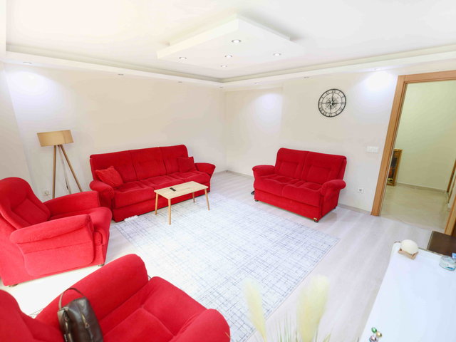 BEYOĞLU PİRİ PAŞA SEMT KONAĞINA KOMŞU 3+1 105M² SATILIK DAİRE