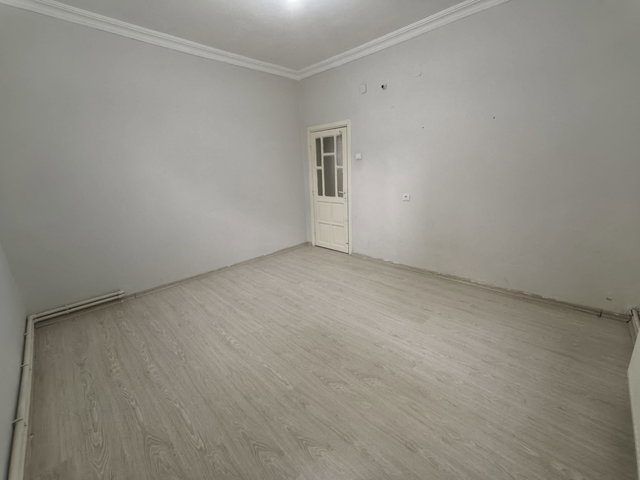 RE/MAX EDE'DEN 5 NİSAN MAHALLESİNDE KİRALIK 3+1 DAİRE
