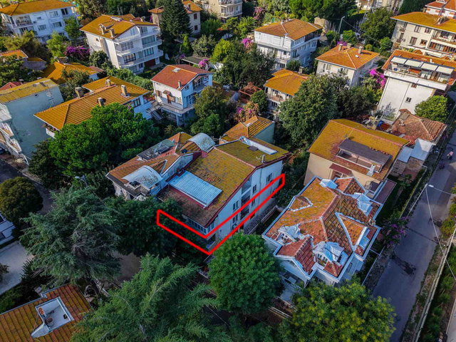 BÜYÜKADA'DA TAMAMEN YENİLENMİŞ KİRALIK EŞYALI 3+1 DAİRE