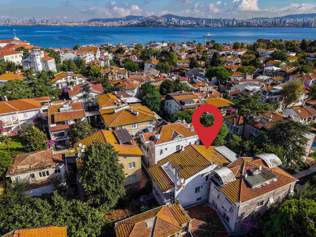 BÜYÜKADA'DA TAMAMEN YENİLENMİŞ KİRALIK EŞYALI 3+1 DAİRE