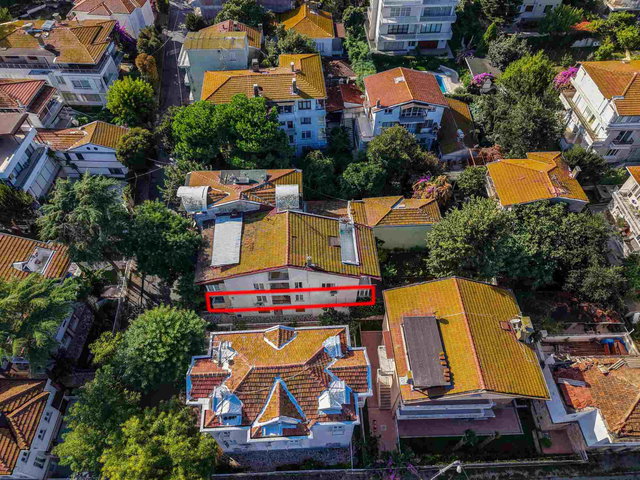 BÜYÜKADA'DA TAMAMEN YENİLENMİŞ KİRALIK EŞYALI 3+1 DAİRE