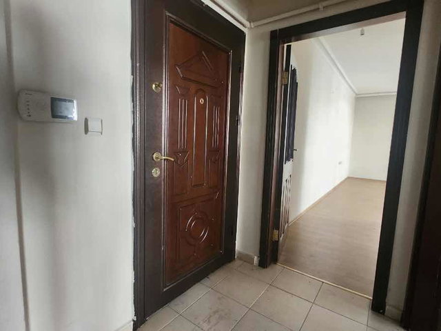 OSMNAGAZI CADDESI PARALELI 3+1 KIRALIK DAIRE /REMAX ENBATI