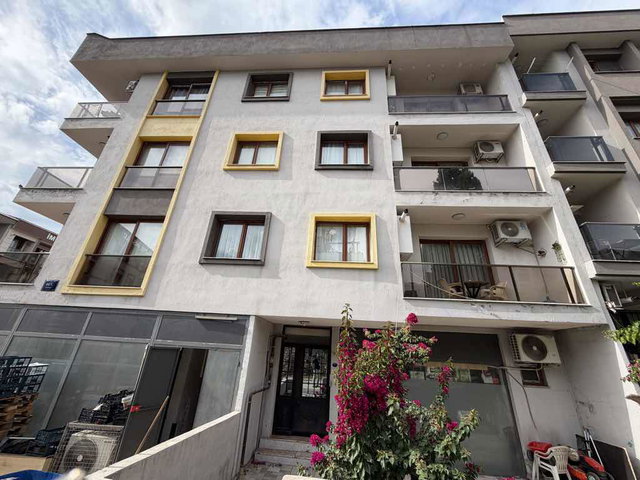 REMAX ARMA’DAN BUCA  YAYLACIK MAH MERKEZİ KONUMDA SATILIK FULL EŞYALI 2+1 ARA KAT DAİRE