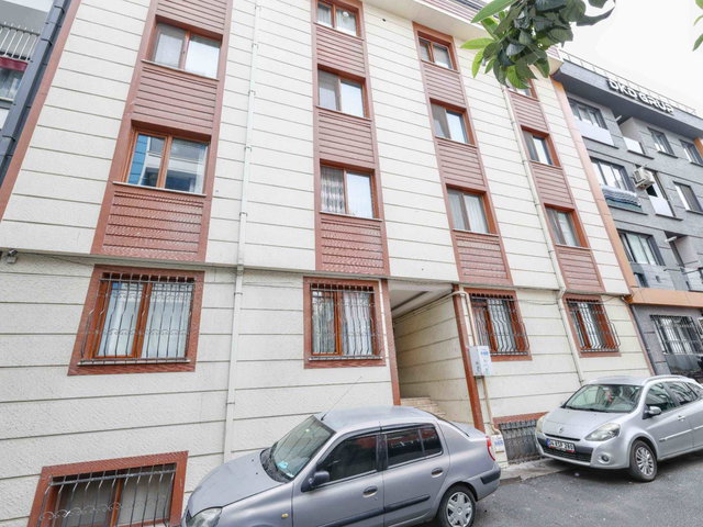BEYOĞLU SEMT KONAĞINA KOMŞU 50M² BAHÇELİ 2+1 95M² SATILIK DAİRE
