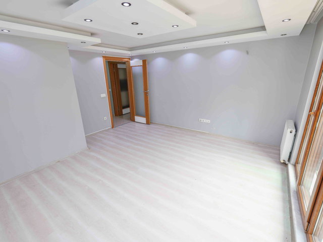 BEYOĞLU SEMT KONAĞINA KOMŞU 50M² BAHÇELİ 2+1 95M² SATILIK DAİRE