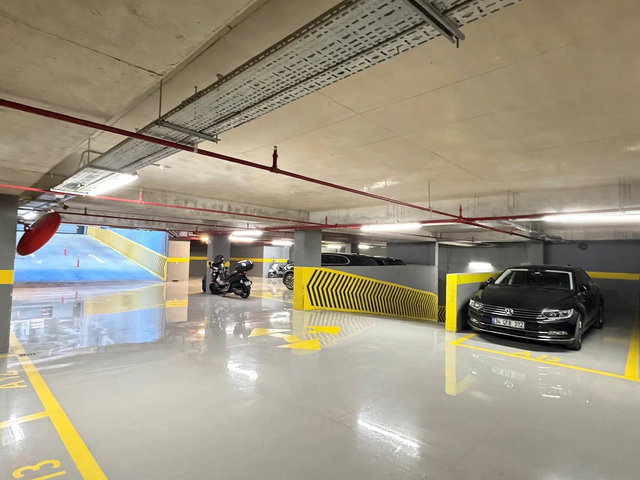 KADIKÖY GÖZTEPE KİRALIK 2+1 DAİRE HAVUZLU SİTE