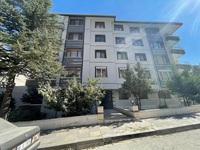 ÇANKAYA BİRLİK MAHALLESİ’NDE YAŞAM HASTANESİ YAKINI, ARA KAT 3+1 KİRALIK DAİRE