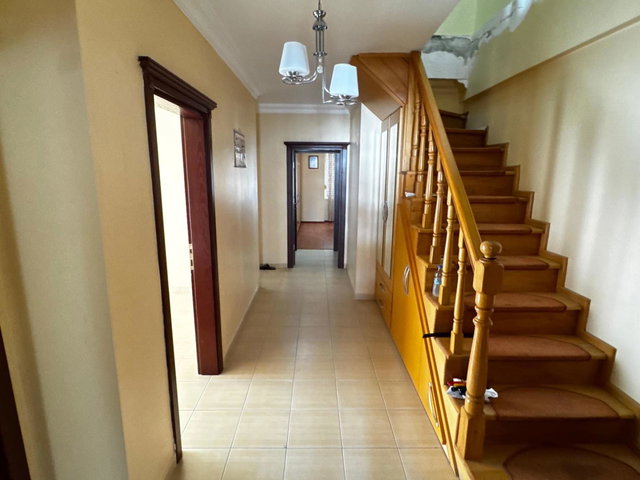 KASAPLAR MAHALLESİ’NDE GENİŞ FERAH KULLANIŞLI SATILIK DUBLEX DAİRE