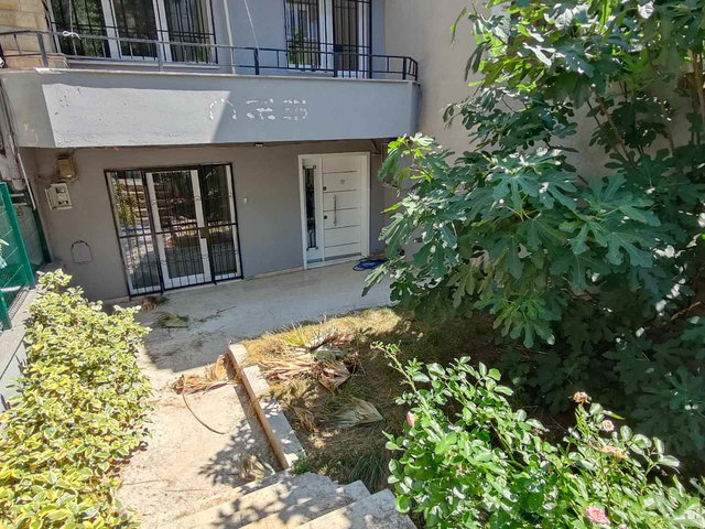 ÜMRANIYE ATAKENT MAHALLESINDE KIRALIK 200 M² 3 KATLI VILLA