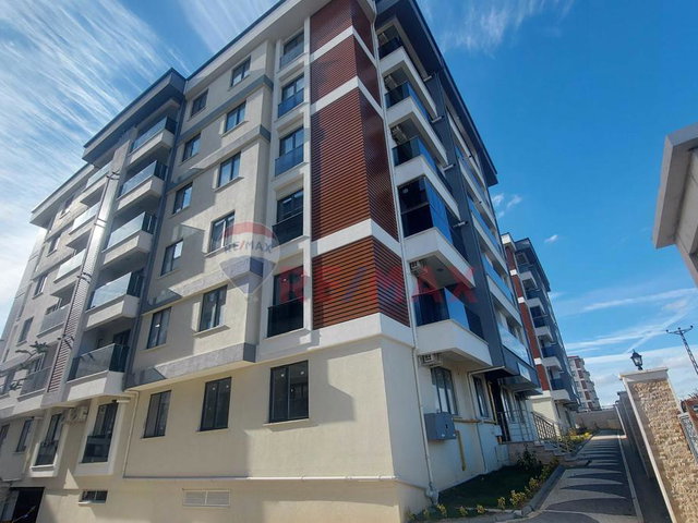 ÇORLU PARK ORMAN 2'DE EŞYALI 1+1 ARA KAT KİRALIK DAİRE