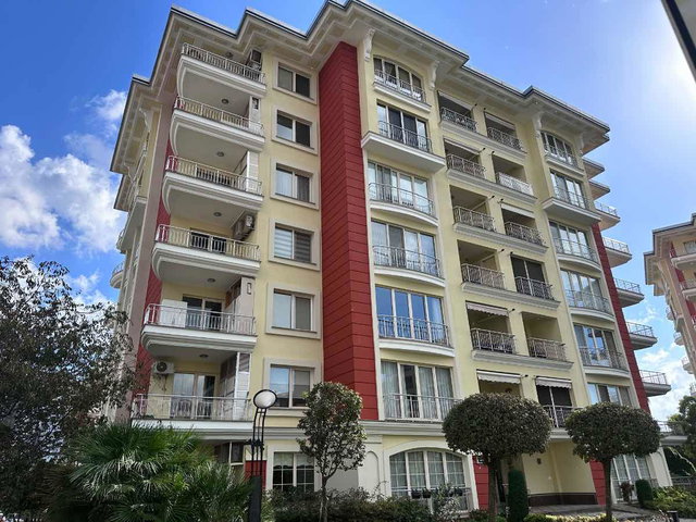 SEVCAN REMAX ATAKÖY KONAKLARI ÖNÜAÇIK SOSYAL ALAN YANI 174M2 3+1