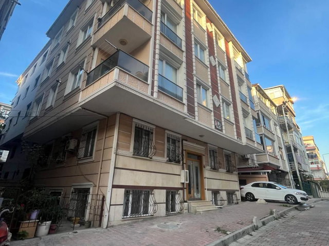 ÇOBANÇEŞME’DE METROYA YÜRÜME MESAFESİNDE KREDİYE UYGUN 1+1